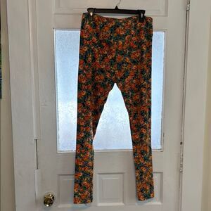Lularoe Women’s Tall and Curvy Orange and Green Floral Leggings